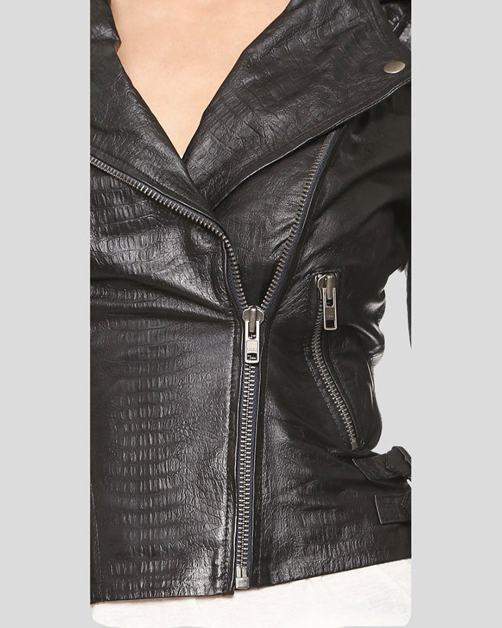 FedelmaBlackMotorcycleLeatherJacket4_2000x_2960d29f-880f-4f6d-9780-4fee192fdec7_2000x.jpg