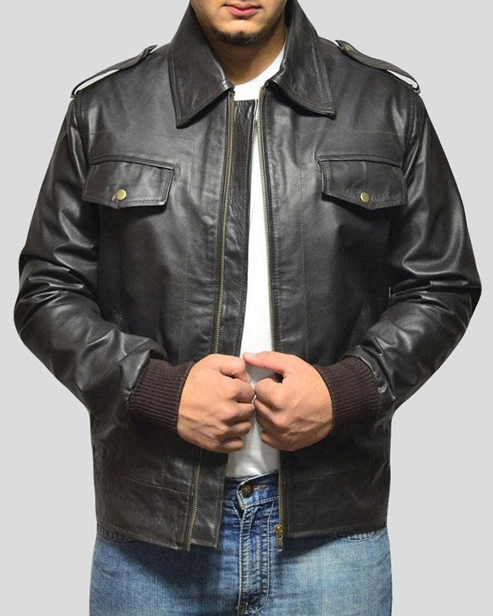 black-bomber-leather-jacket-willy-mens-2_2000x_4498fb44-090a-4098-af26-95485215a716_2000x.jpg