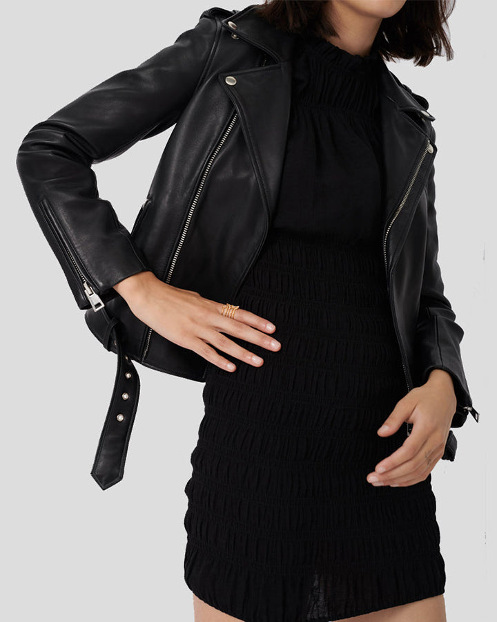 freyja-black-biker-leather-jacket-2_2000x_b9ac4d22-862b-466e-b75b-95709d0495da_2000x.jpg