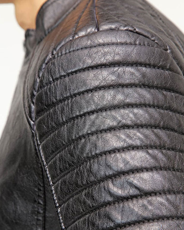 mens-robt-black-quilted-leather-jacket-6_2000x_b94a8223-64ee-4053-bbcc-d7fd0c975653_2000x.jpg