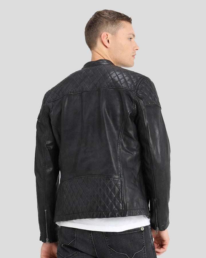 motorcycle-leather-jacket-black-dion-2_2000x_43ff18c0-29e5-4f9c-a1b3-f6e24ddee91e_2000x.jpg