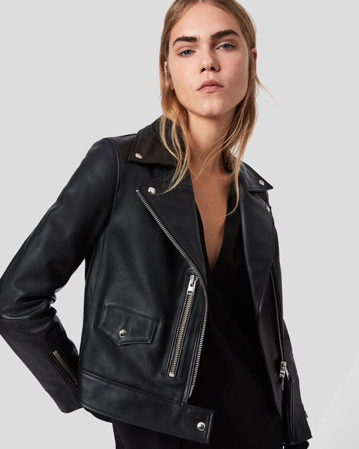 yareli-black-biker-leather-jacket-1_2000x_a8befb34-25a8-4b4f-bded-4bacf120a6d7_2000x-1.jpg